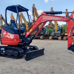 Mini-excavatrice hydraulique Kubota U22 d'occasion, petite excavatrice sur chenilles pour travaux agricoles, réparation de routes, entretien des jardins et travaux publics - Product Image 1