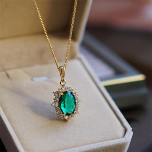 Collar con colgante geométrico minimalista para mujer, cadena con incrustaciones de piedras brillantes elegantes, joyería de moda - Product Image 1