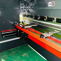 Presse plieuse CNC entièrement automatique à commande facile WC67K 63T 2500mm pour tôles, aluminium et pompes de moteur