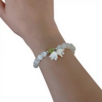 Bracelet LS&J tendance et original pour fille, avec perles, cristaux et strass, motif fleurs de muguet et tulipes roses, un cadeau unisexe frais et mignon