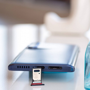 Edición Superior Motorola <span class=keywords><strong>Moto</strong></span> <span class=keywords><strong>G200</strong></span> <span class=keywords><strong>5G</strong></span> XT2175 <span class=keywords><strong>5G</strong></span>-LTE 128GB 8GB RAM Teléfono Inteligente Android Compatible con Clonación de Aplicaciones Juego Completo de Accesorios - Product Image 4