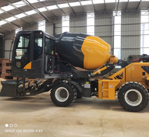 خلاط خرسانة ذاتي التحميل الساخن من الشركة المصنعة ، 1.8CBM ، تحميل ذاتي صغير - Product Image 2