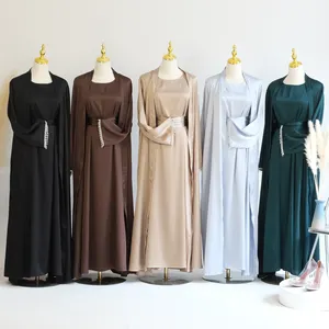 2023 라마단 새로운 디자인 이슬람 의류 새틴 다이아몬드 두바이 아바야 여성 이슬람 드레스 겸손한 아바야 세트 도매