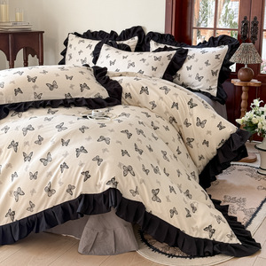Ensemble housse de <span class=keywords><strong>couette</strong></span> à volants King Size 100% coton housse de <span class=keywords><strong>couette</strong></span> gothique noir <span class=keywords><strong>papillon</strong></span> imprimé housse de <span class=keywords><strong>couette</strong></span> avec fermeture à glissière - Product Image 1