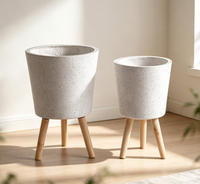 Ensemble de 2 jardinières coniques sur trépied, pot de fleurs en ciment avec support en bois
