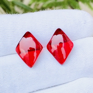 Corindón Rojo Rubí Piedra preciosa facetada Impecable Mozambique Paloma Sangre Rubí Forma ovalada Venta al por mayor Gema suelta-AAA Calibra de calidad superior - Product Image 3