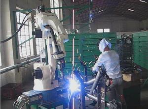 Station de soudage robotisée automatique pour le soudage de tricycles, de vélos, de bicyclettes, de cadres - Product Image 3