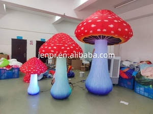 Champignon gonflable géant <span class=keywords><strong>Alice</strong></span> <span class=keywords><strong>au</strong></span> <span class=keywords><strong>pays</strong></span> <span class=keywords><strong>des</strong></span> <span class=keywords><strong>merveilles</strong></span>, ballon gonflable en forme de champignon avec lumière - Product Image 4