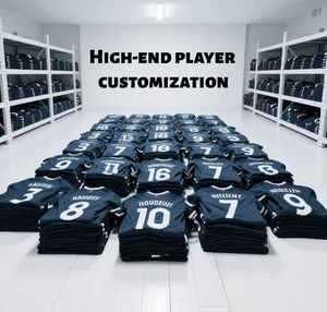 2526 Herren Hochwertige Thai Fußballbekleidung Atmungsaktives Komfortables Fußballtrikot 100% Polyester V-Ausschnitt Kurzarm Umweltfreundlich - Product Image 1