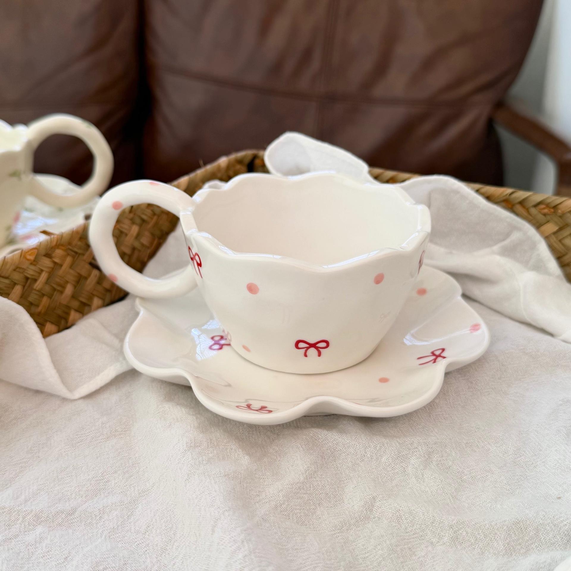 Red Bow and dot cup 250ml + plate 15cm