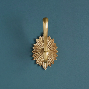Handcrafted Metal Wall <b>Hook</b> With Leaf Pattern Traditional Decorative Home Hanging Accessory - Product Image 1