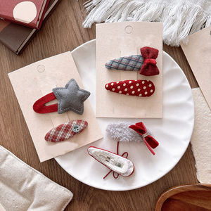 Ensemble de pinces à cheveux MIO série rouge, pinces à cheveux en tissu à nœud pour filles, accessoires pour cheveux pour enfants, 2 pièces/ensemble, pinces latérales en forme de cœur et d'étoile faites à la main - Product Image 4