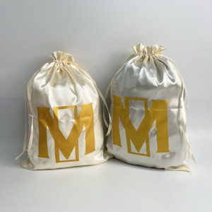 Bolsas de Joyería Personalizadas Impresas al por Mayor, Exquisitas Bolsas de Embalaje para Pelucas, Bolsas de Satén con Cordón de Seda para Pequeñas Empresas - Product Image 1