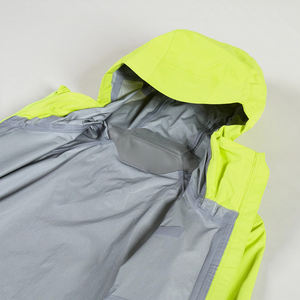 Giacca a Vento con Cappuccio Verde Fosforoso, Giacca Outdoor Impermeabile e Antivento - Product Image 2