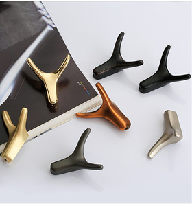 Gancho de claxon de estilo europeo, gancho de aleación de Zinc para puerta de armario de baño, herrajes para muebles - Product Image 3