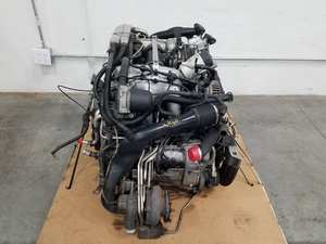 Berlaku untuk Porsche 911 Carrera 996 M9601 <span class=keywords><strong>3</strong></span>.6L Rakitan Silinder Tengah Kepala Silinder Mesin Poros Engkol - Product Image 5