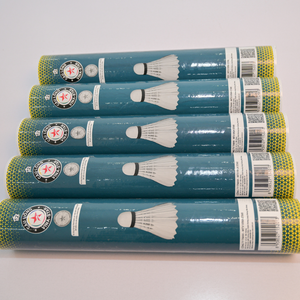 Volantes de bádminton al por mayor de plumas de ganso, vuelo estable, alto rendimiento para partidos en interiores - Product Image 4