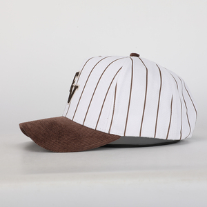 Gorra de Béisbol Clásica de Alta Calidad, Personalizada, Bordado 3D, Estilo Retro, con Correa Ajustable y Patrón de Rayas, Color Blanco y Marrón, de Pana - Product Image 3