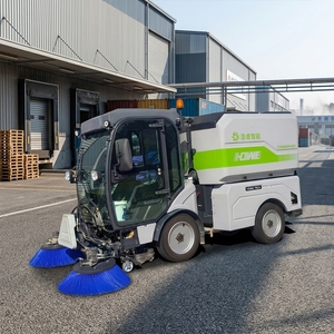 Nuova Spazzatrice Elettrica Industriale con Operatore a Bordo per la Pulizia di Foglie, Polvere e Detriti da Fabbriche, Officine, Magazzini e Strade - Product Image 4