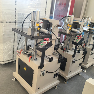 Nouvelle machine de fabrication de fenêtres et de portes en PVC avec petite fraiseuse à extrémité pour profilés PVC/aluminium - Product Image 6