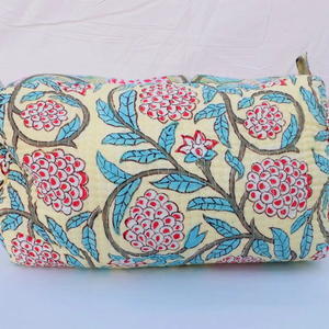 Trousse de Toilette de Voyage Matelassée en Coton Vintage Faite Main, Écologique, Grande, avec Fermeture Éclair, Imprimé au Bloc et Pompon, Qualité Supérieure - Product Image 1