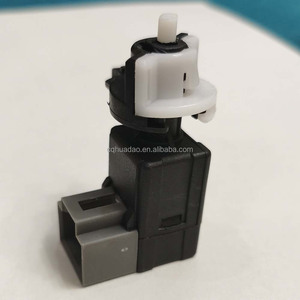 Interruptor de Luz de Freno para Automóviles, <span class=keywords><strong>Precio</strong></span> al por Mayor, Repuesto Compatible con Kia 938103S000 93810-3S000 - Product Image 6