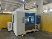 Machine de dégrossissage CNC à huit axes, cône de broche BT40, haute précision, certifiée CE, pour robinets de lavabo, service multifonctionnel tout-en-un