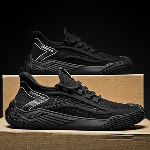 2026 Spring/Summer New Fly-Weave Mesh Sneakers - Breathable Running and Leisure Shoes - Product Image 4