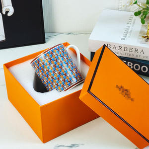 Vente flash : Ensemble tasse et soucoupe en céramique de luxe nordique à motif de nez de cochon - Product Image 6