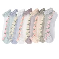 Chaussettes courtes fines d'été en dentelle florale, chaussettes bateau à coupe basse, bas en soie glacée, soie de verre cristalline