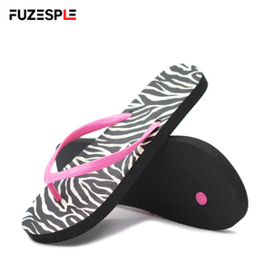Sandalias Casuales de Playa Antideslizantes para Mujer, para Uso Diario, Chanclas con Rayas de Zebra y Correa Rosa, Estilo Thong - Product Image 6
