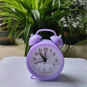 Reloj despertador con movimiento de cuarzo, diseño minimalista de plástico, funciona con pilas, para estudiantes y niños, uso en el regreso a clases - Product Image 1