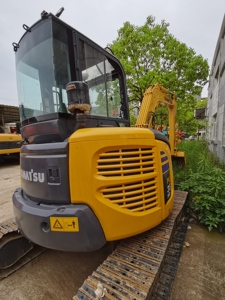 Excavadora Usada de Alta Calidad Komatsu PC35MR, Mini Excavadora de Cadenas Usada KOMATSU pc35mr para Agricultura y Hogar con Certificación CE - Product Image 2