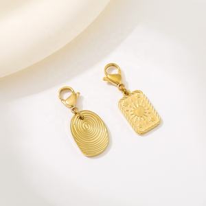 היפ הופ פאנק זהב מתכת מצופה זהב, פיל, טביעת אצבע, מפתח בעיצוב תליון קליפות לובסטר. קסמי מותאם אישית - Product Image 5