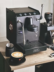 Cafetera Espresso Automática V-Coffee K5New Black Warrior con Triple Calentamiento Eléctrico para Uso en Hoteles - Product Image 5
