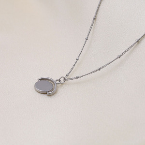 Moon Shape Stainless Steel Necklace Round Pendant Clavicle Chain For Women Everyday Wearing Rose Gold Silver Gold - Product Image 4