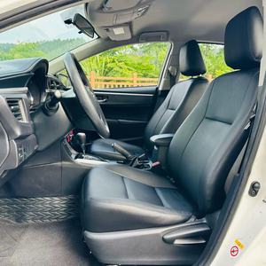 โตโยต้า โคโรลล่า ปี <span class=keywords><strong>2017</strong></span> 1.2T CVT GL สีเทา รถ<span class=keywords><strong>มือ</strong></span><span class=keywords><strong>สอง</strong></span>ขาย รถใช้แล้วเชื่อถือได้ ประหยัดน้ำมัน - Product Image 5