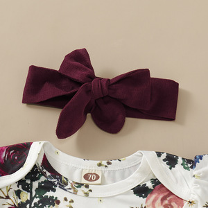 Conjunto de Ropa para Bebé Niña de 2 Piezas: Camisa Cómoda de Algodón con Estampado Floral de Manga Larga y Vestido con Tirantes Color Borgoña - Precio al por Mayor - Product Image 2
