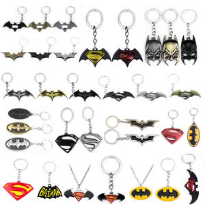 Porte-clés collier pendentif <span class=keywords><strong>Batman</strong></span> vs Superman en alliage métallique, marchandise de film de bande dessinée - Product Image 1