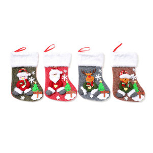 Nueva mediana bolsa de regalo navideña de felpa grande con diseño de dibujos animados en 3D, estilo transfronterizo, para dulces, adorno para árbol de Navidad - Product Image 5