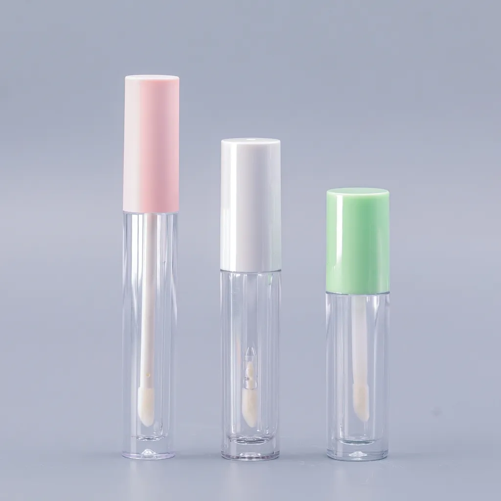 Leere transparente gefrostete rosa weiße kosmetische Verpackung Lip gloss Tube