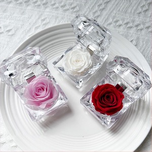 <span class=keywords><strong>Rose</strong></span> <span class=keywords><strong>éternelle</strong></span>, <span class=keywords><strong>boîte</strong></span> cadeau carrée en acrylique faite à la main, roses préservées, fleurs, bague, décoration de mariage à domicile, prix d'usine - Product Image 2