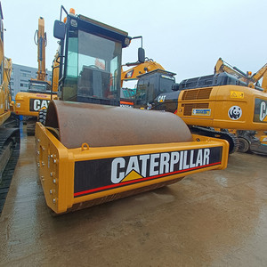 Rodillo Vibratorio de Un Solo Tambor Usado CAT CS683E para Construcción de Ingeniería - Product Image 1