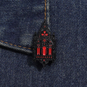 Neuer Magischer Kirche-Hartemaille-Pin, Gothic Mysteriöses Haus Laternen-Metallabzeichen Brosche, Rucksack-Kleider-Schmuck-Anstecknadel Geschenk - Product Image 4