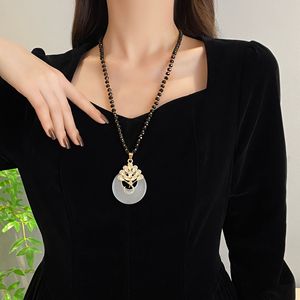 Korean Style Elegant <b>Long</b> <b>Necklace</b> With Plant Pendant Gold Tone Crystal Inlay For Women Fashion Jewelry Accessory - Product Image 2