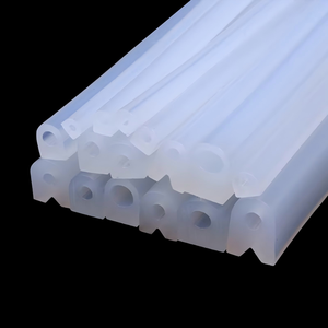 Échantillon de profilé d'extrusion en silicone transparent de couleurs personnalisées - Product Image 3