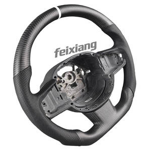 Volant sport en fibre de carbone mate pour <span class=keywords><strong>Volvo</strong></span> XC40 S90 S60 V60 V90 S40 V40 <span class=keywords><strong>XC60</strong></span> XC90 – Modification du volant - Product Image 2