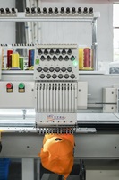 Machine à broder de casquettes informatisée à 4 têtes avec coupe-fil automatique, 12 aiguilles pour usage commercial