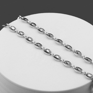 Collar de Acero Inoxidable Personalizado de Alta Calidad con Diseño Mini de Colgantes de Nariz de Cerdo y Cadena de Granos de Café - Product Image 1