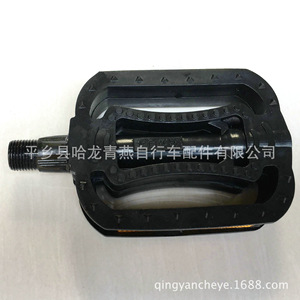 Pedales de bicicleta de plástico, plataforma antideslizante negra para bicicleta eléctrica, eje de acero multiusos - Product Image 4